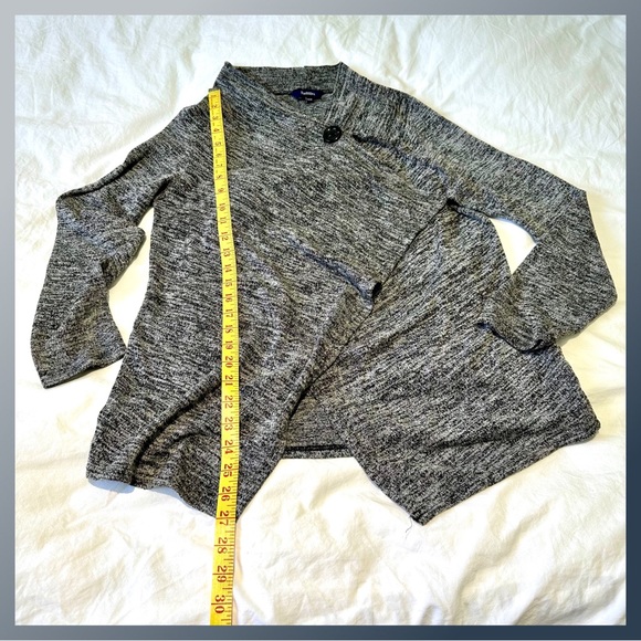 Reitmans Asymmetrical salt & pepper Cardigan size med EUC! S/F - Picture 2 of 10